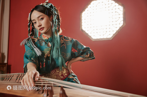 雅韻新傳 當(dāng)國風(fēng)美女邂逅古箏，專業(yè)攝像如何定格東方美學(xué)